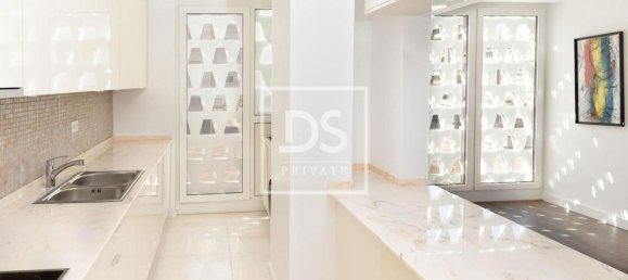 3 bedrooms Apartment in Lisbon, Portugal No. 10990 3