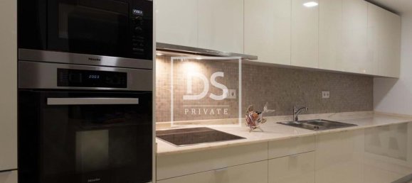 3 bedrooms Apartment in Lisbon, Portugal No. 10990 10