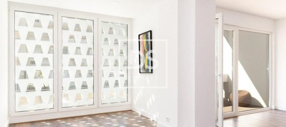 3 bedrooms Apartment in Lisbon, Portugal No. 10990 4