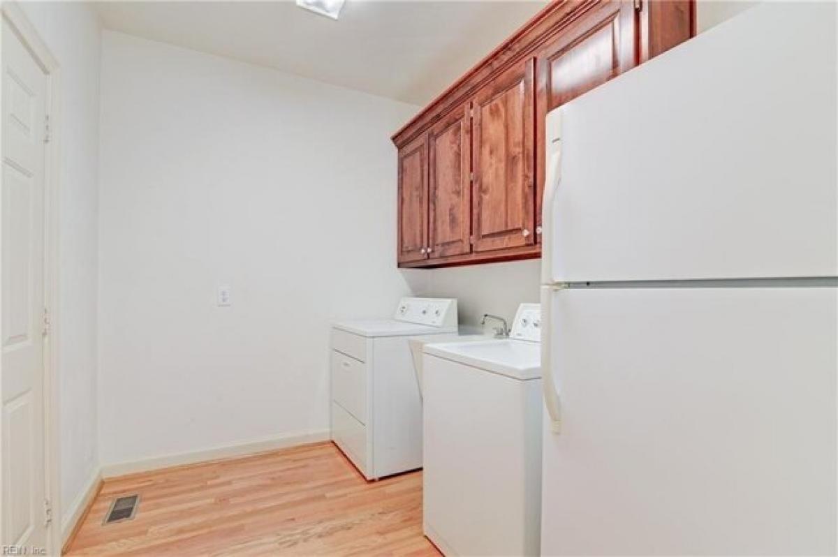 5 bedrooms House in Virginia Beach, USA No. 383375