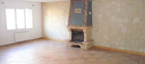 3 Schlafzimmer Haus in Beaune-la-Rolande, France, Nr. 99299 2