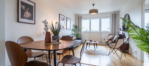 4-salle Appartement à Lyon, France No. 285961 3