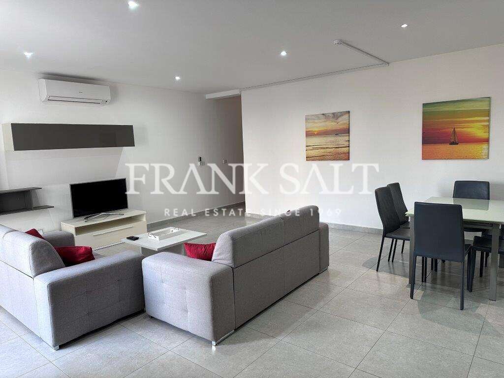 Apartamento de 3 dormitorios en Marsalforn, Malta No. 6002
