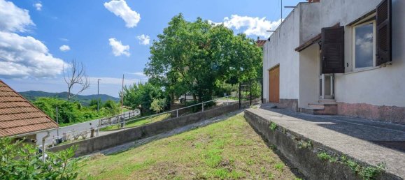 3 bedrooms Villa in Serra Riccò, Italy No. 266630 3
