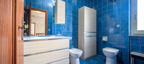 3 bedrooms Villa in Serra Riccò, Italy No. 266630 24