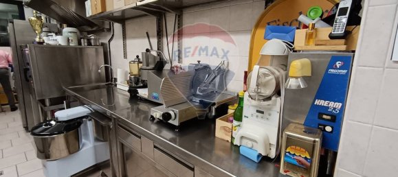 3 rooms Commercial property in Arona, Italy No. 52924 44