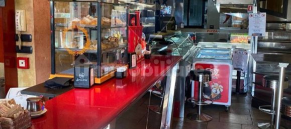 3 rooms Commercial property in Arona, Italy No. 52924 11