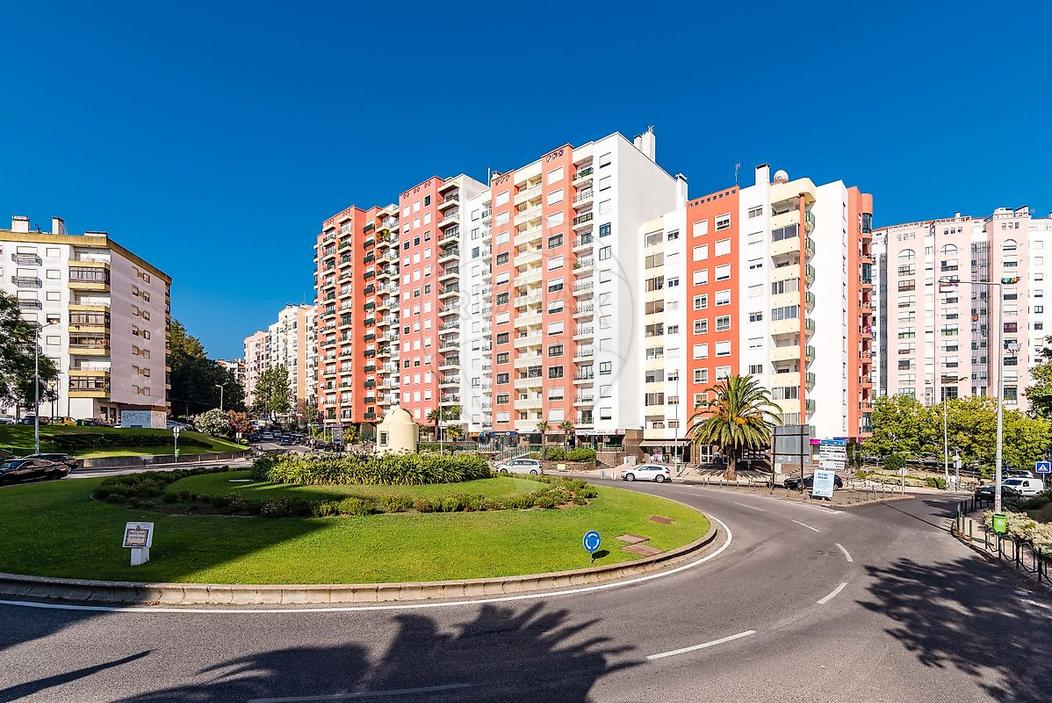 4 bedrooms Apartment in Sintra, Portugal No. 298416