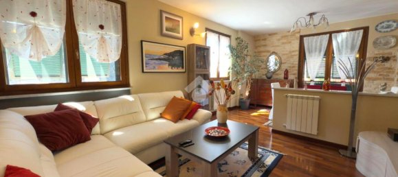 5 rooms Apartment in Genoa, Italy No. 37350 9