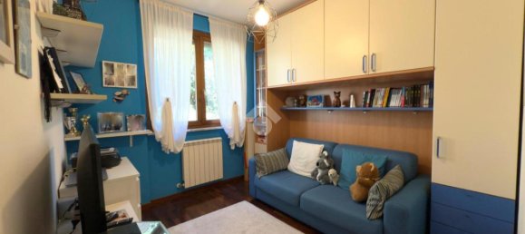 5 rooms Apartment in Genoa, Italy No. 37350 21