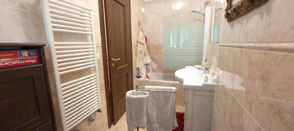 5 rooms Apartment in Genoa, Italy No. 37350 26