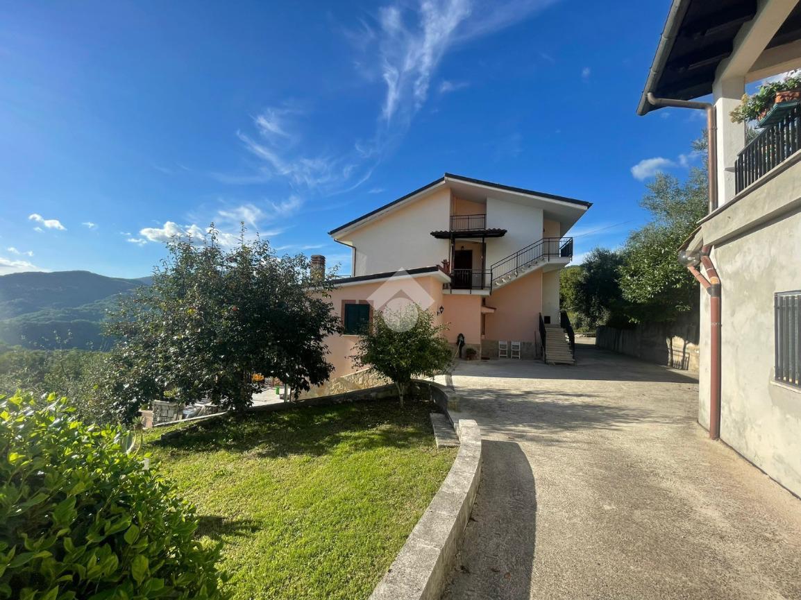 4غرفة شقة في Subiaco, Italy رقم 75768