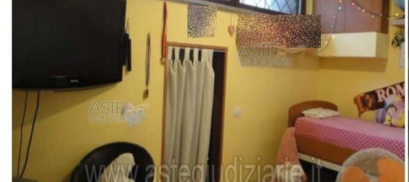 4-Zimmer Wohnung in Rome, Italy, Nr. 205902 3