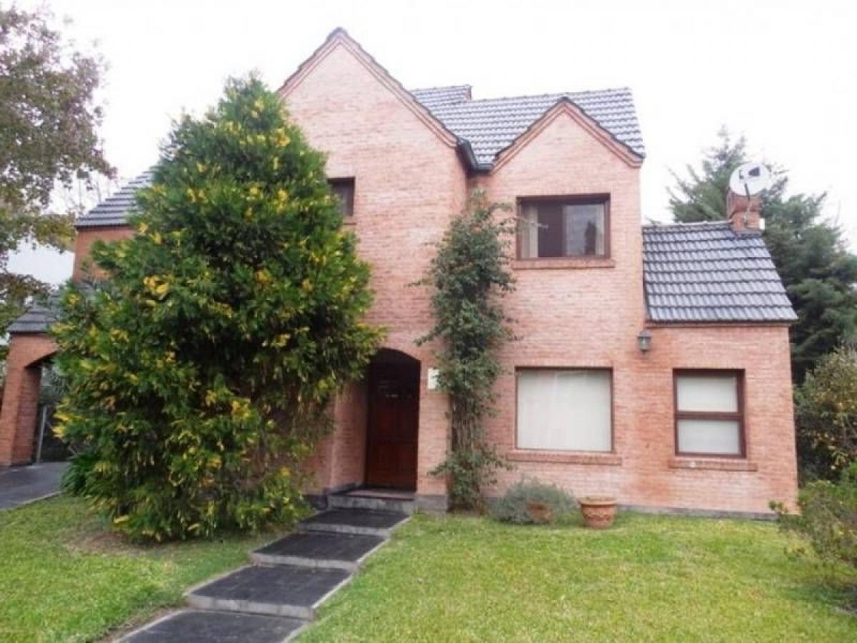 3 bedrooms House in Pilar, Argentina No. 57794