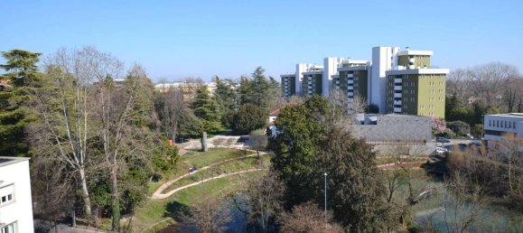 3-salle Penthouse à Pordenone, Italy No. 37500 7