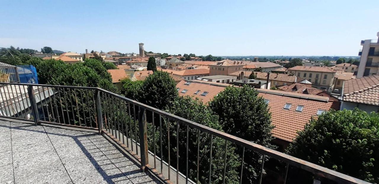 4-salle Penthouse à Merate, Italy No. 42623