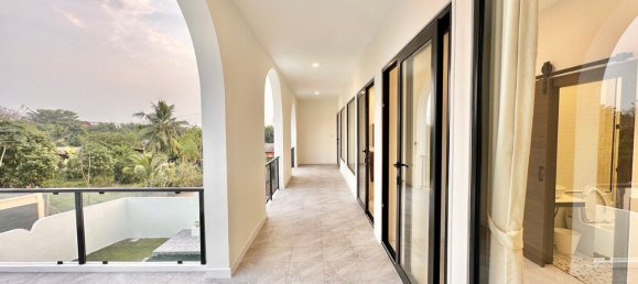 4 bedrooms Cafe / restaurant in Bang Lamung, Thailand No. 11402 6