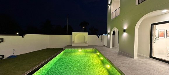 4 bedrooms Cafe / restaurant in Bang Lamung, Thailand No. 11402 29