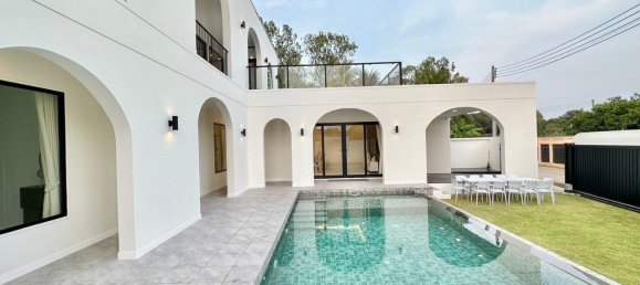 4 bedrooms Cafe / restaurant in Bang Lamung, Thailand No. 11402 12