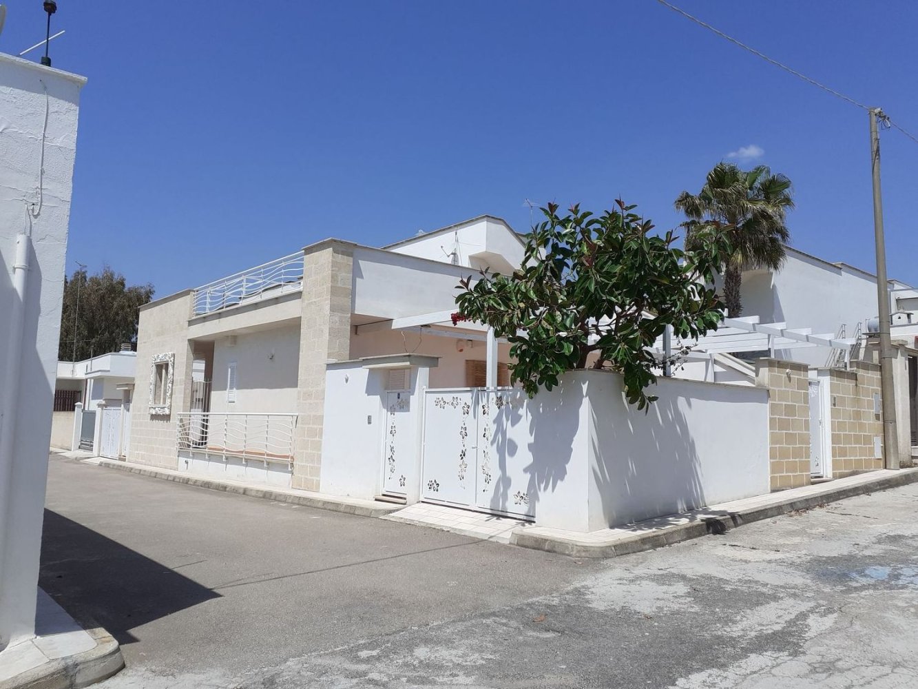 6 rooms Villa in Manduria, Italy No. 25963