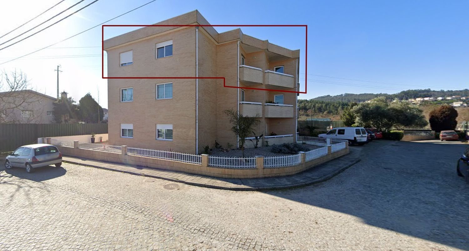 3 bedrooms Apartment in Paredes, Portugal No. 355966