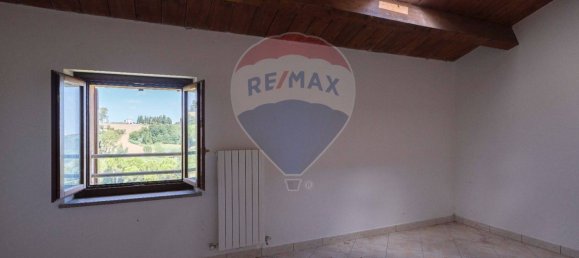 4 Schlafzimmer Haus in Cupramontana, Italy, Nr. 319458 4