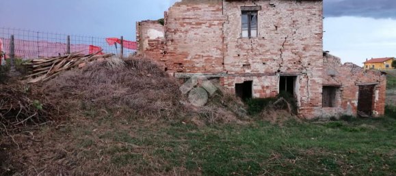 Земельный участок с 1 комнатой в Гаттео, Италия № 204871 3