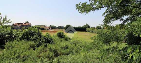 Земельный участок с 1 комнатой в Гаттео, Италия № 204871 17