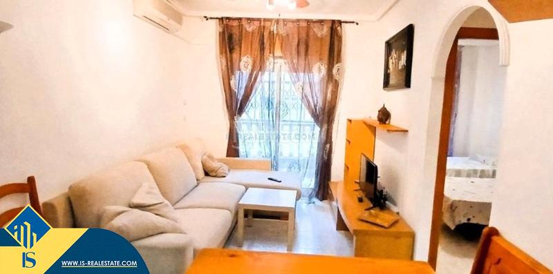 2 bedrooms Apartment in Torrevieja, Spain No. 262395