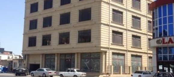 50 rooms Commercial property in Baku, Azerbaijan No. 996 2