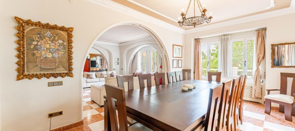 6 bedrooms House in Godella, Spain No. 29058 24