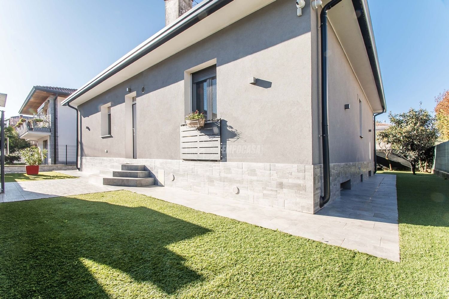 Villa de 3 divisões em Olgiate Olona, Italy N.º 211172