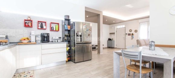 Villa de 3 divisões em Olgiate Olona, Italy N.º 211172 6