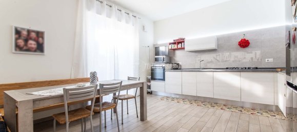 Villa de 3 divisões em Olgiate Olona, Italy N.º 211172 19