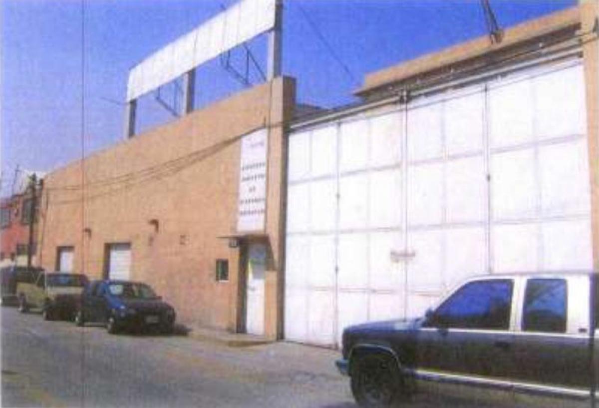 Propriété commerciale à Tlalnepantla, Mexico 3650m² No. 201250
