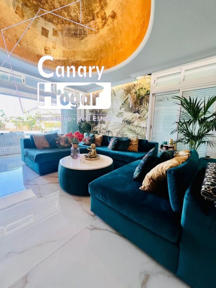 4 bedrooms House in Adeje, Spain No. 126306