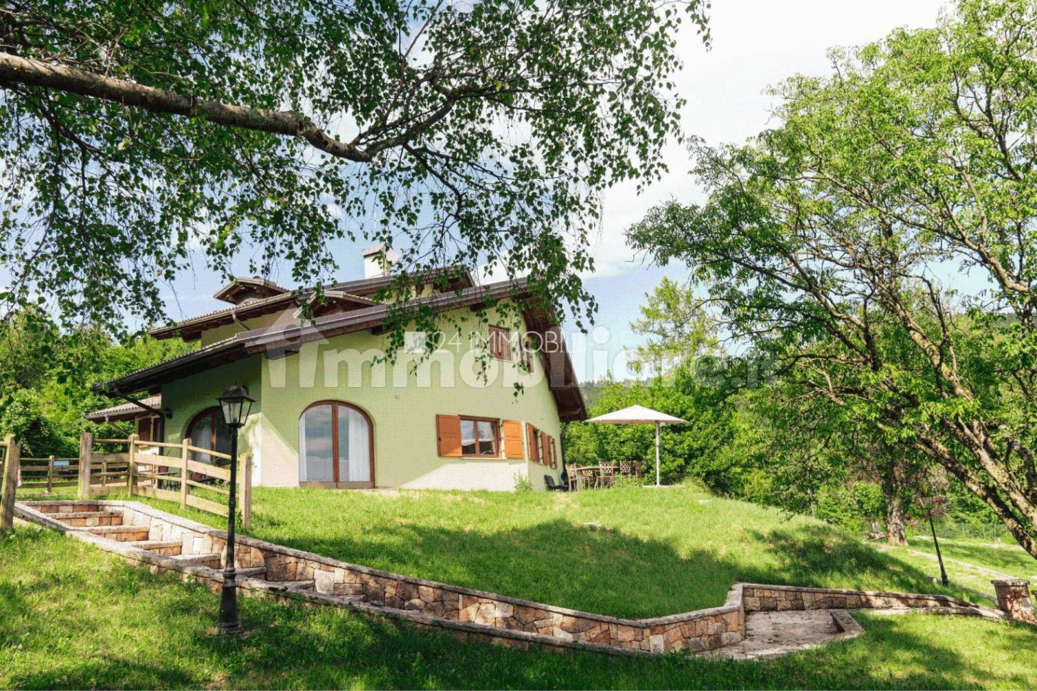 Villa de 5 dormitorios en Altopiano della Vigolana, Italy No. 261959