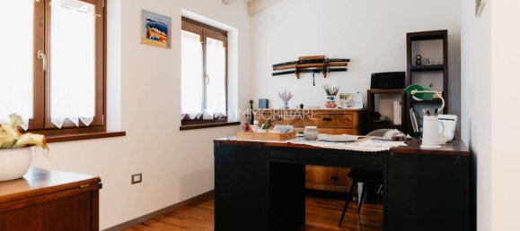 Villa de 5 dormitorios en Altopiano della Vigolana, Italy No. 261959 24