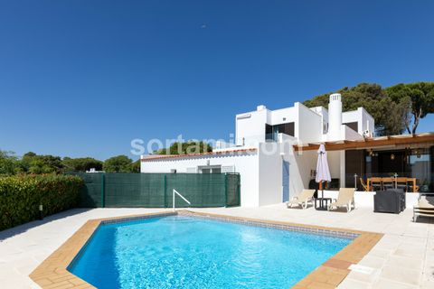 Casa de 4 dormitorios en Loule, Portugal No. 212829