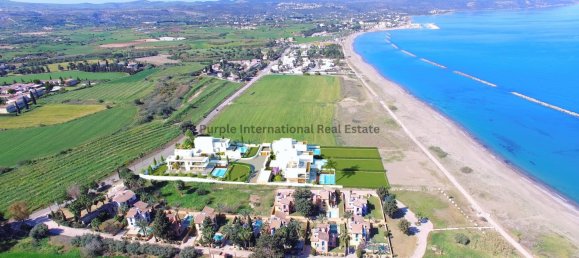 4 bedrooms Villa in Paphos, Cyprus No. 1026 2