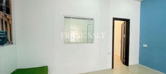 90m² Shop in San Gwann, Malta No. 12758 4