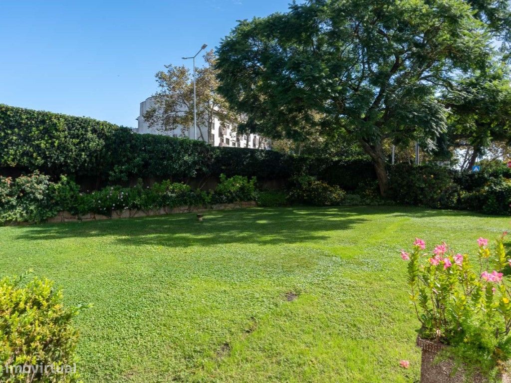 3 bedrooms Apartment in Cascais, Portugal No. 116046