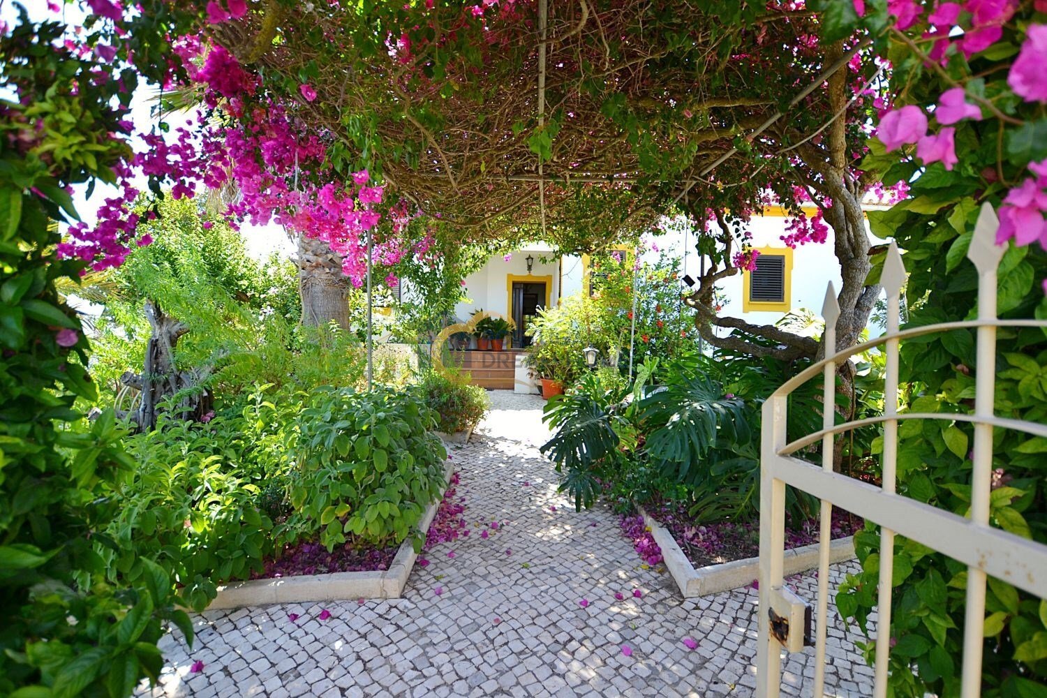 Villa de 4 dormitorios en Albufeira, Portugal No. 130969