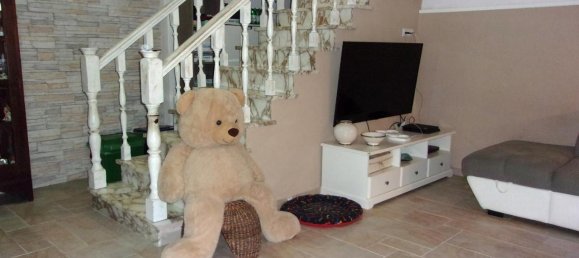 5 rooms Apartment in Massa, Italy No. 105140 8