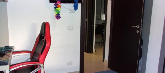 5 rooms Apartment in Massa, Italy No. 105140 11