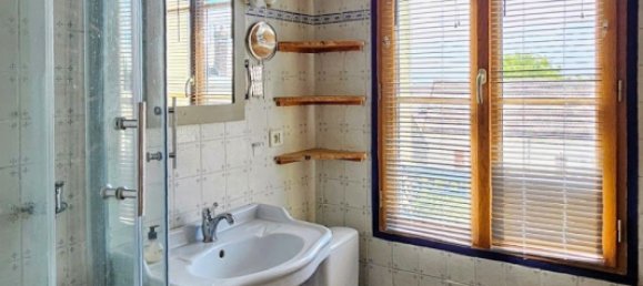 Дом с 5 спальнями в Вийнёв-ле-Саблон, Франция № 261849 16