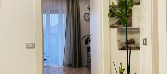 Apartamento de 3 divisões em Cardano al Campo, Italy N.º 109839 12