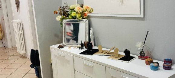 Apartamento de 3 divisões em Cardano al Campo, Italy N.º 109839 9