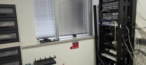 Oficina de 10 habitaciónes en Aglandjia, Cyprus No. 25890 7