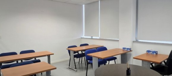 Oficina de 10 habitaciónes en Aglandjia, Cyprus No. 25890 13